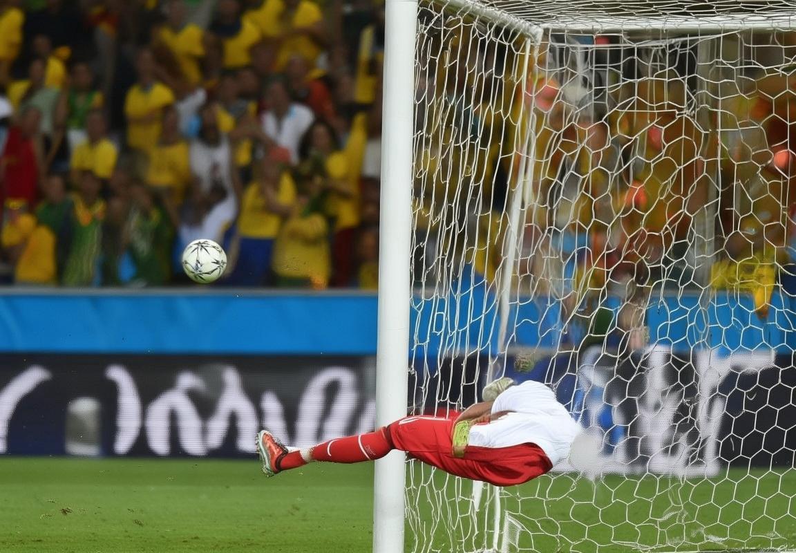 巴西秘鲁巅峰对决：球星风采与战术智慧盘点(图3)