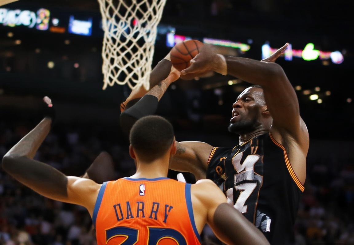 2015年NBA总决赛：骑士勇士巅峰对决及三分革命启示(图4)